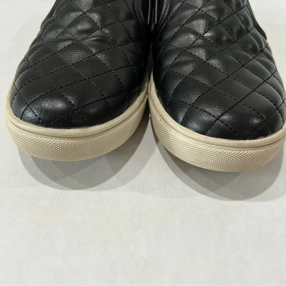 STEVE MADDEN - Ecentrco Black Quilted Sneaker Size 9 - Picture 7 of 9